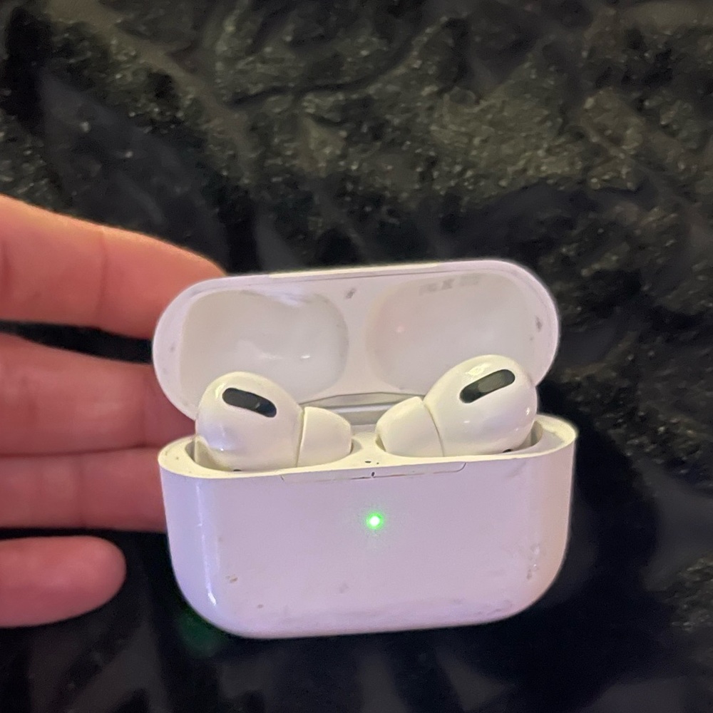 Apple AirPod Pros